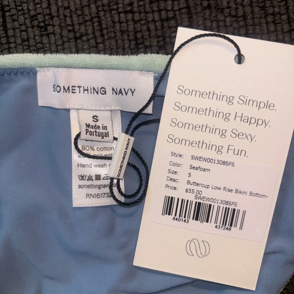 🌊 Something Navy ladies buttercup low rise bikini Bottom NWT (size small)